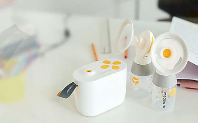 Alugar Bomba extratora de leite  Medela Pump In Style Advanced em Solânea