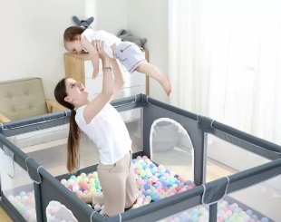 Alugar Cercado Baby Playpen - Com Bolinhas - MASTELA em Ilhéus