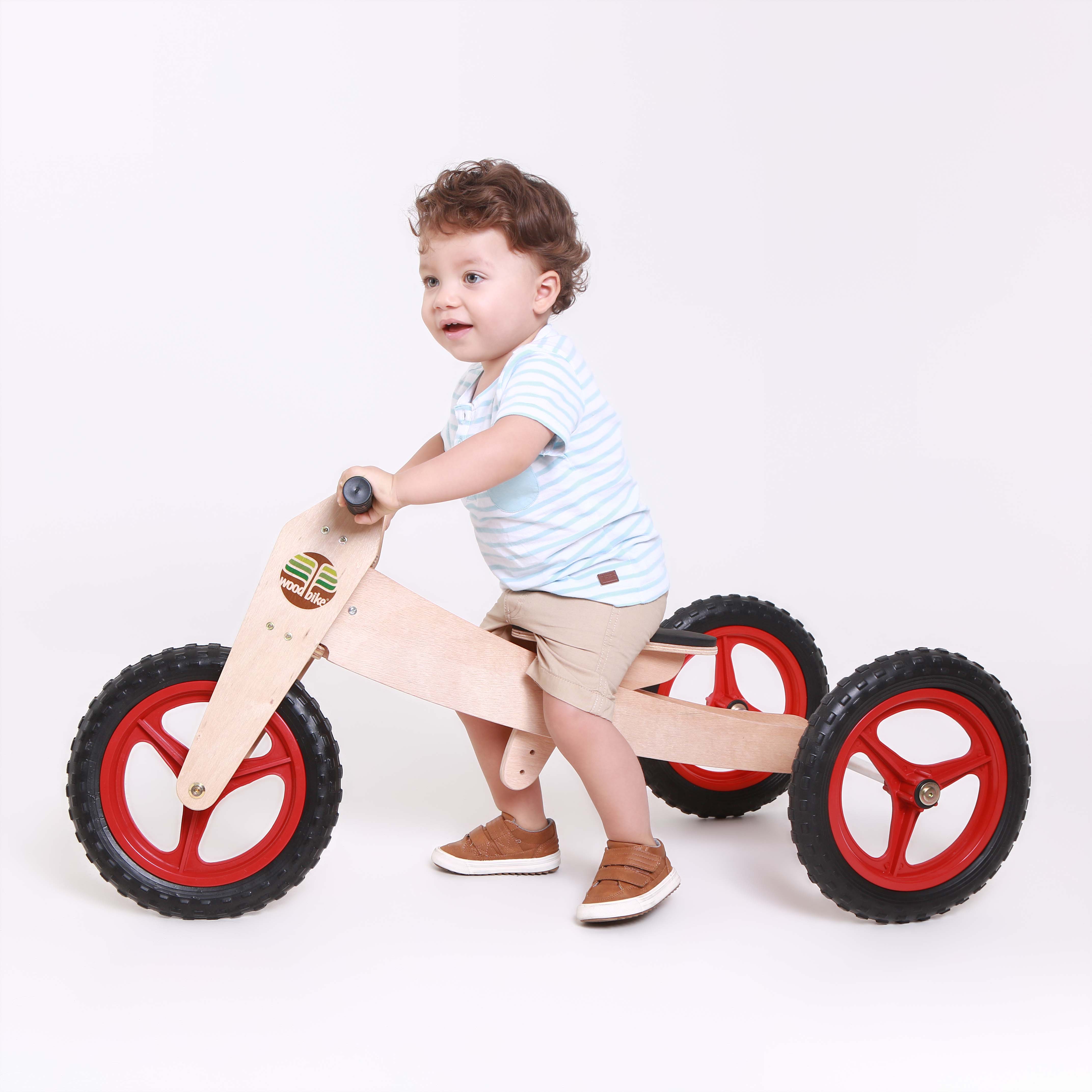 Alugar Bicicleta de Equilíbrio EM MADEIRA - Evolutiva 3 Estágios - VERMELHA - CAMARÁ STUDIO em Itu